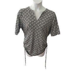 LANDS' END, SIZE L, BLACK, GEOMETRIC, SHORT SLEEVE, TOP